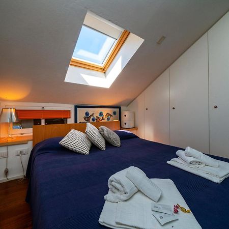 ポルトヴェーネレLa Casa Dagli Occhi Bluアパートメント エクステリア 写真