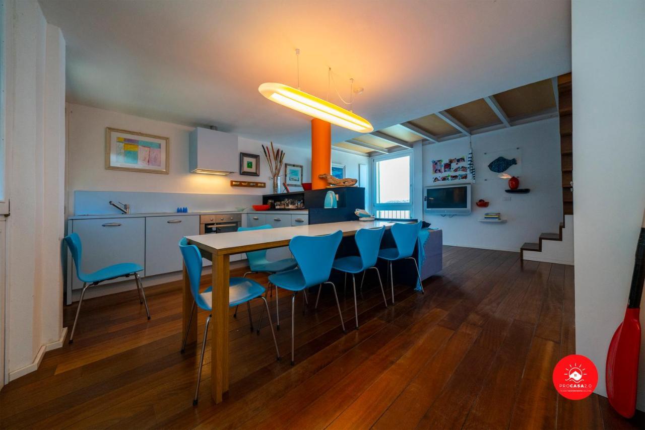 ポルトヴェーネレLa Casa Dagli Occhi Bluアパートメント エクステリア 写真